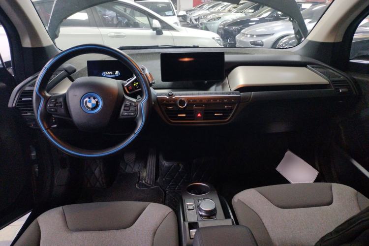 Used BMW i3 2018 Luxury Model Center Console