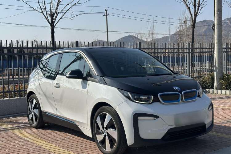 Used BMW i3 2018 Luxury Model Exterior 2