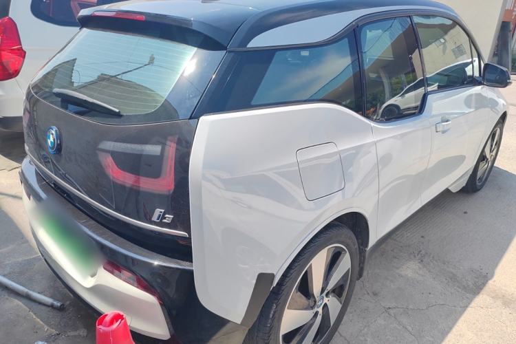 Used BMW i3 2018 Luxury Model Exterior 3