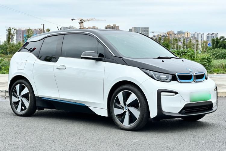 Used BMW i3 2018 Luxury Model Exterior 6