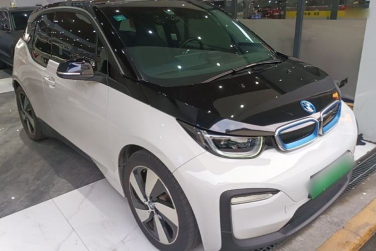 Used BMW i3 2018 Luxury Model Front Right 45 Deg