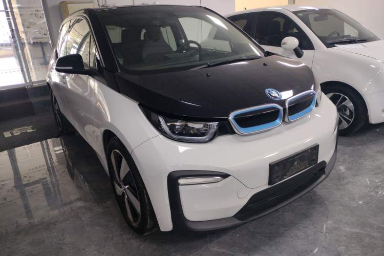 Used BMW i3 2018 Luxury Model Front Right 45 Deg