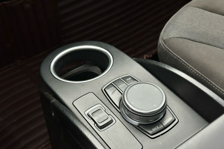 Used BMW i3 2018 Luxury Model Interior 10