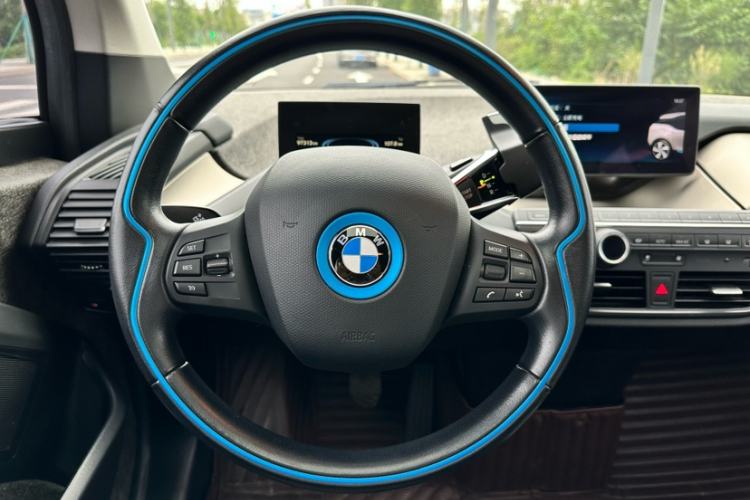 Used BMW i3 2018 Luxury Model Interior 12