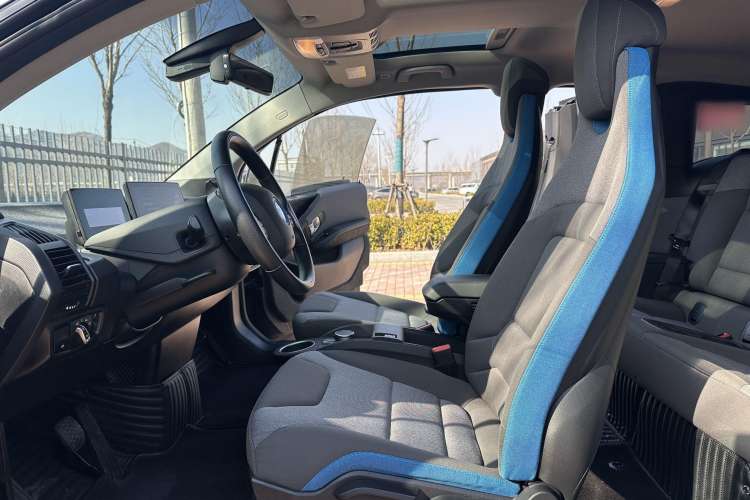 Used BMW i3 2018 Luxury Model Interior 2