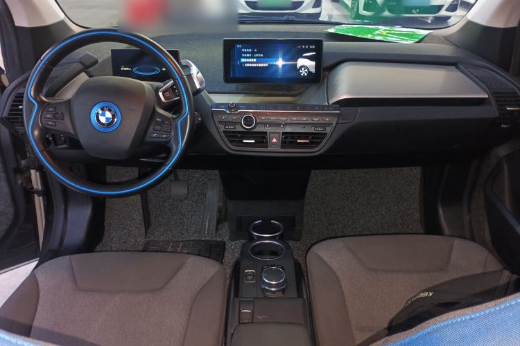 Used BMW i3 2018 Luxury Model Interior 2