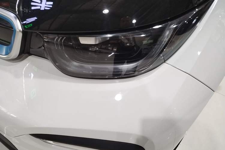 Used BMW i3 2018 Luxury Model Left Front Headlight