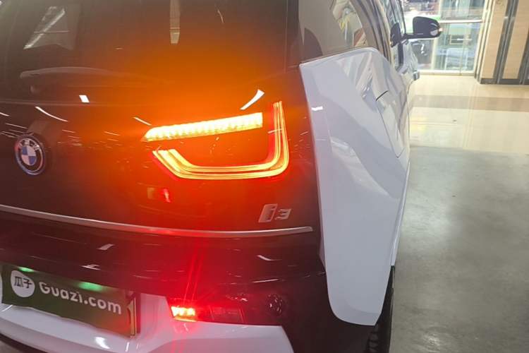 Used BMW i3 2018 Luxury Model Right Rear Taillight