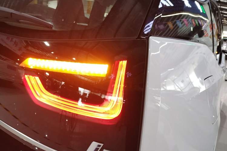 Used BMW i3 2018 Luxury Model Right Rear Taillight
