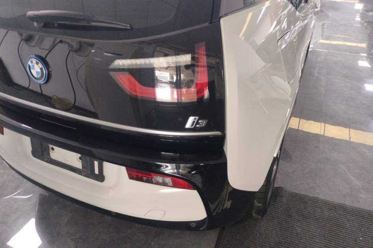 Used BMW i3 2018 Luxury Model Right Rear Taillight