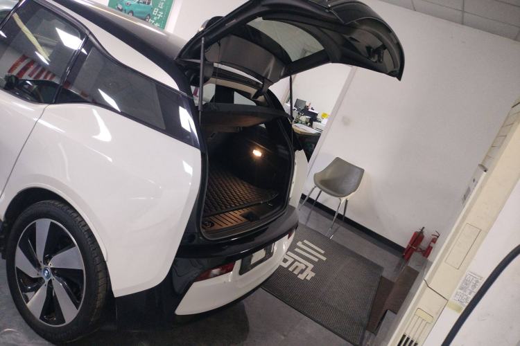Used BMW i3 2018 Luxury Model Trunk