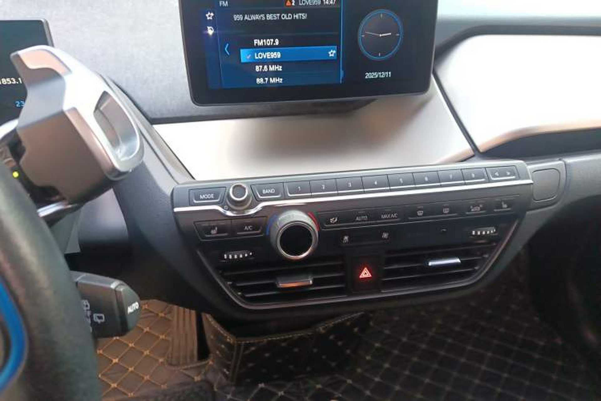 Used BMW i3 2019 Fast Charging Edition Audio And AC Panel