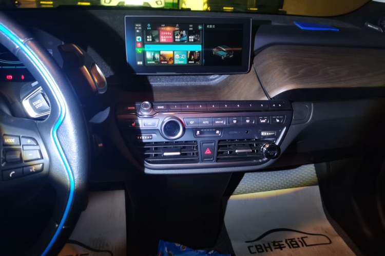 Used BMW i3 2019 Fast Charging Edition Audio And AC Panel