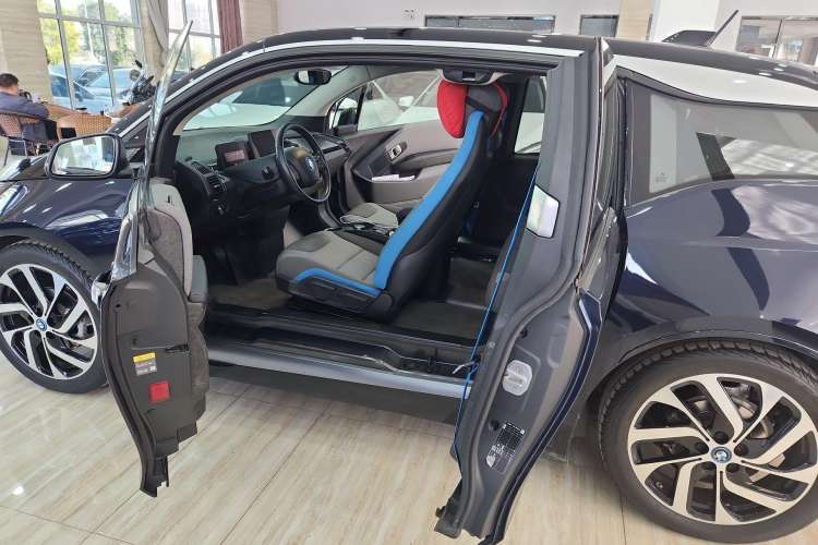 Used BMW i3 2019 Fast Charging Edition Exterior 6