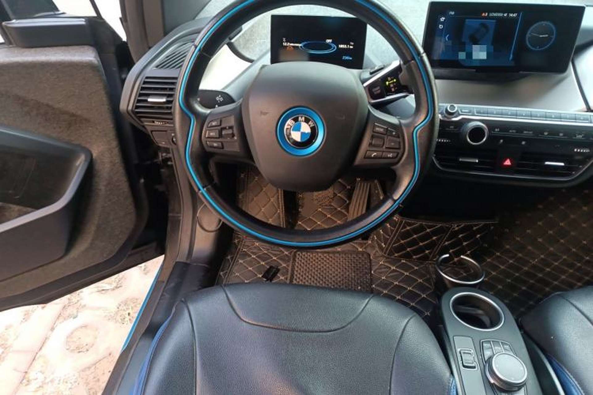 Used BMW i3 2019 Fast Charging Edition Steering Wheel