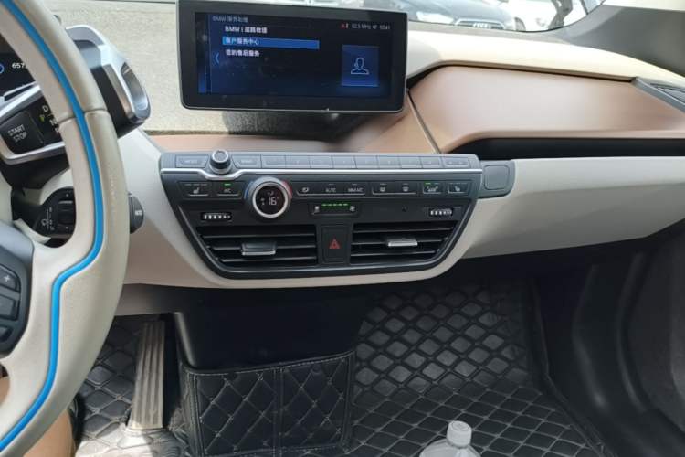 Used BMW i3 2019 Fast Charging Edition Audio And AC Panel
