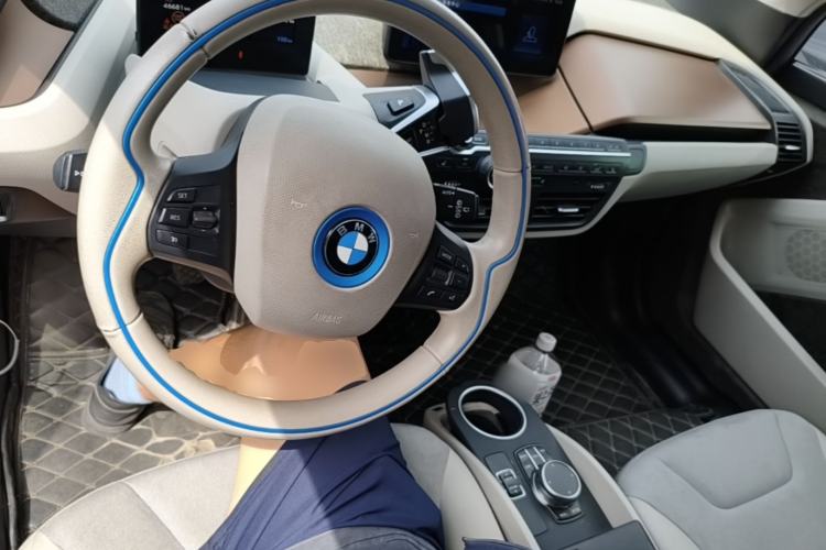 Used BMW i3 2019 Fast Charging Edition Center Console