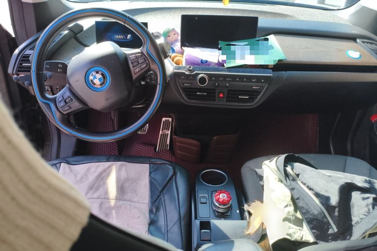 Used BMW i3 2019 Fast Charging Edition Center Console