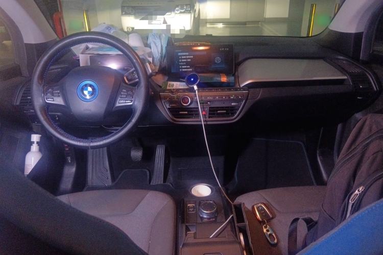 Used BMW i3 2019 Fast Charging Edition Center Console