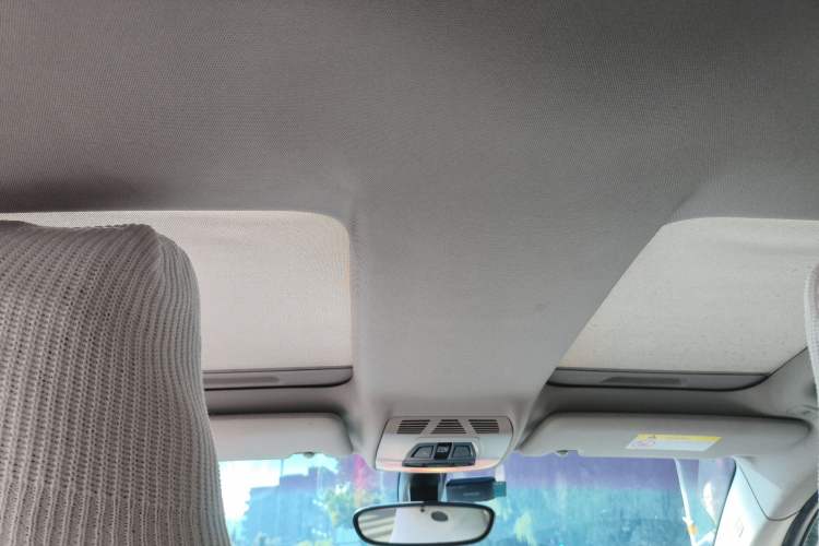 Used BMW i3 2019 Fast Charging Edition Headliner