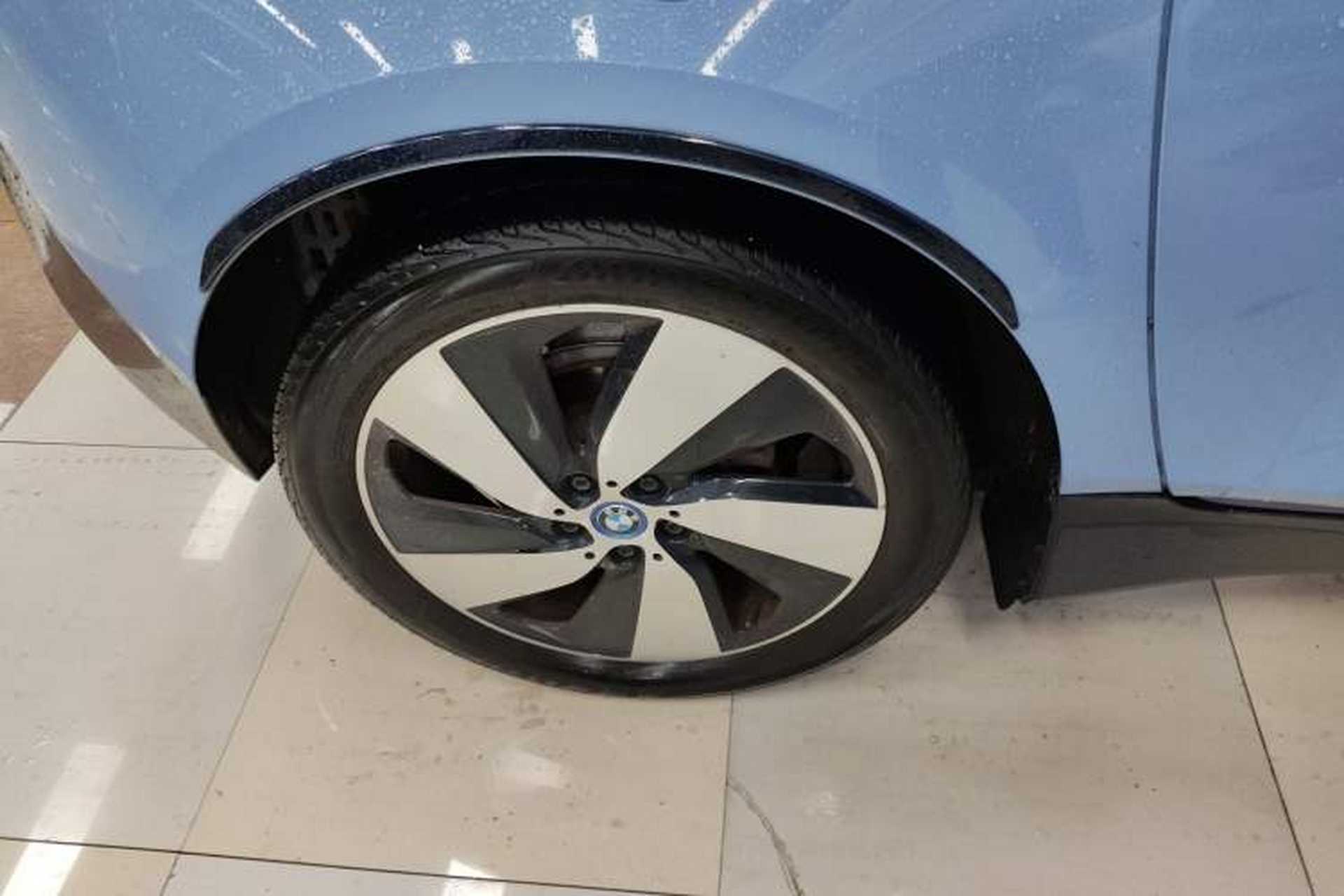 Used BMW i3 2019 Fast Charging Edition Right Rear Wheel Hub
