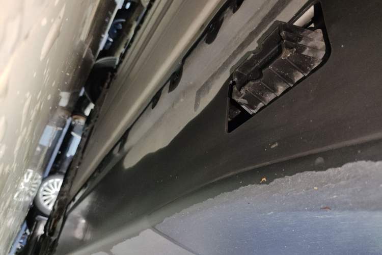 Used BMW i3 2019 Fast Charging Edition Right Side Sill