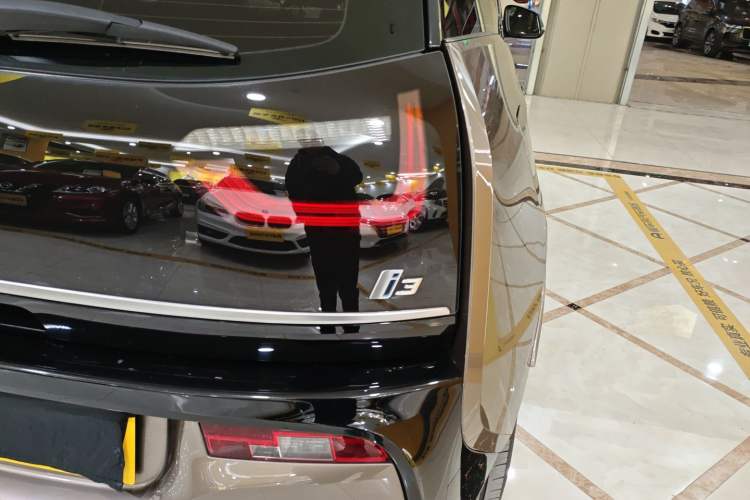 Used BMW i3 2019 Fast Charging Edition Exterior 6