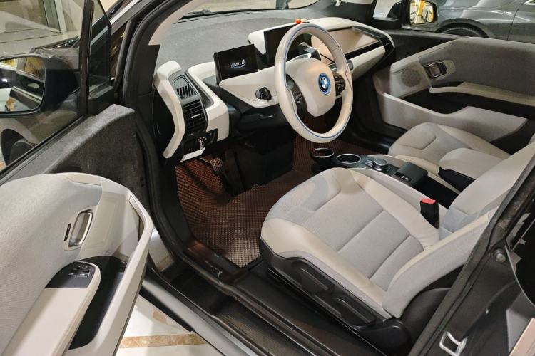 Used BMW i3 2019 Fast Charging Edition Interior 3