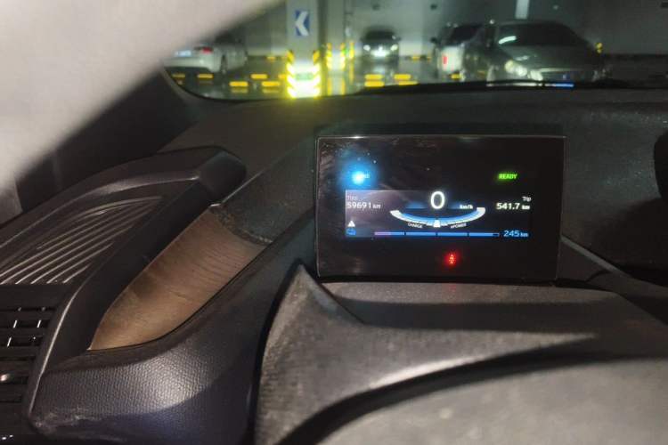 Used BMW i3 2019 Fast Charging Edition Odometer Close Up