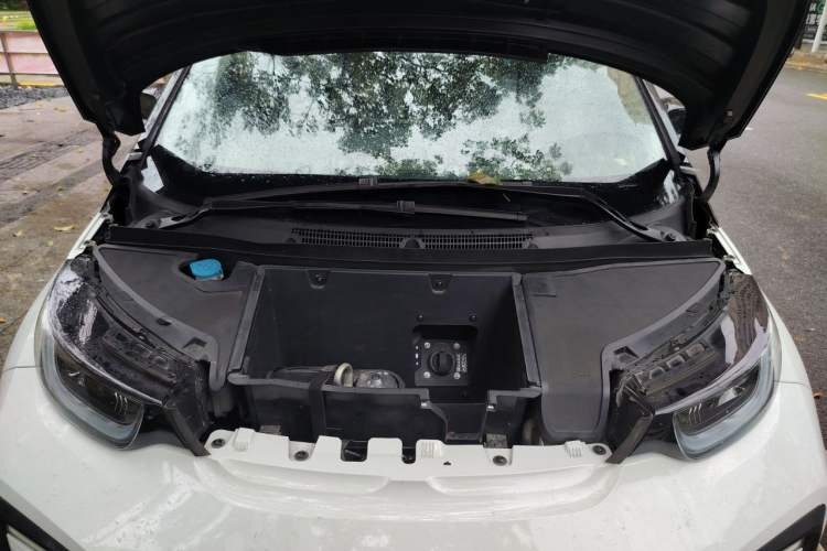 Used BMW i3 2019 Fast Charging Edition Engine Bay