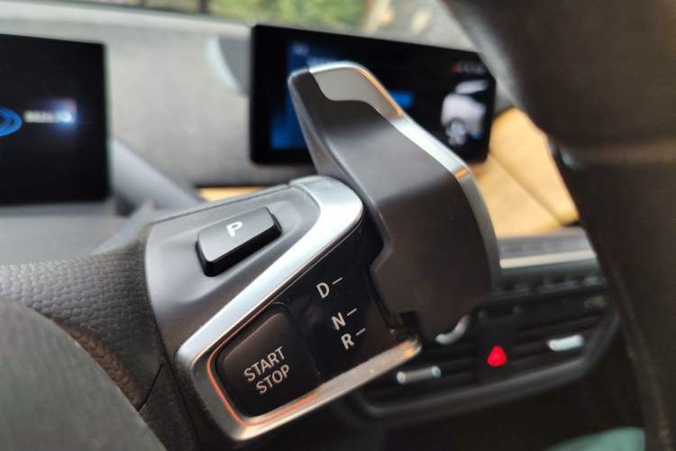 Used BMW i3 2019 Fast Charging Edition Gear Lever