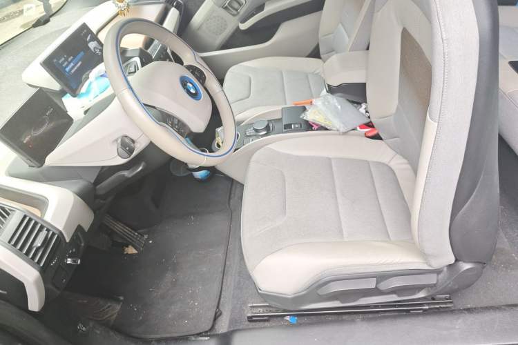 Used BMW i3 2019 Fast Charging Edition Left Front Seat