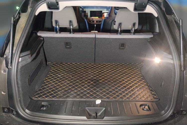 Used BMW i3 2019 Fast Charging Edition Trunk