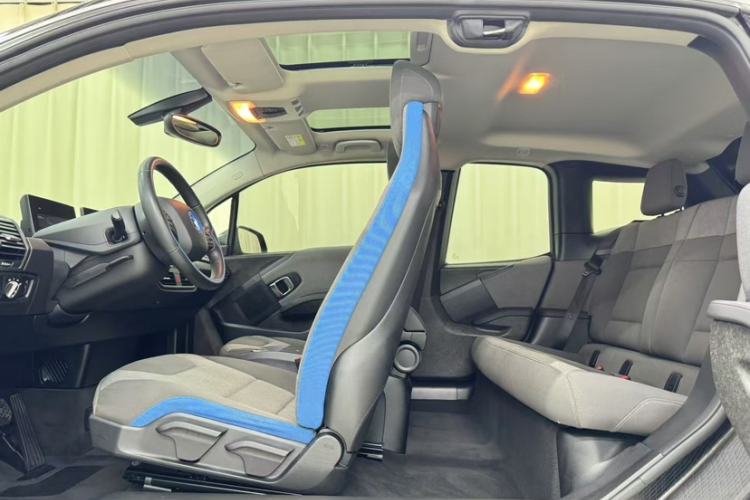 Used BMW i3 2019 Fast Charging Edition Interior 5