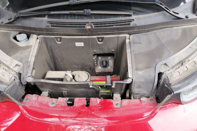 Used BMW i3 2019 Fast Charging Edition Engine Bay