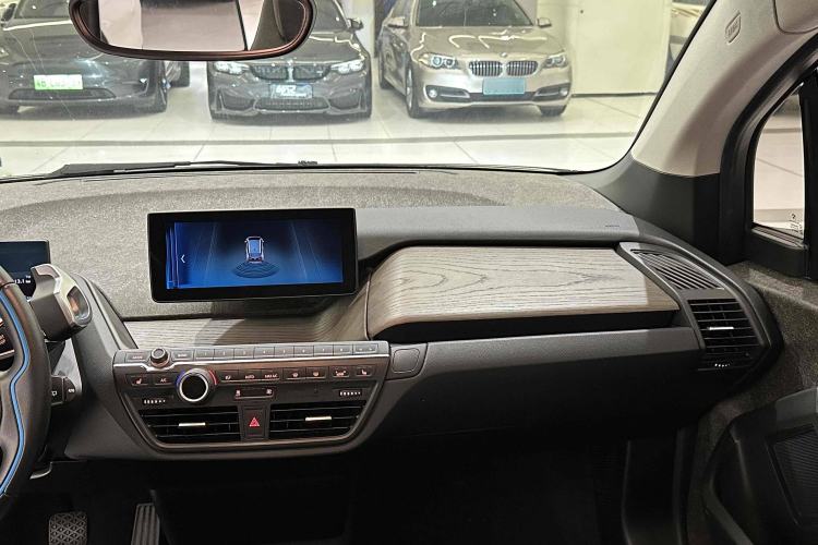 Used BMW i3 2019 Fast Charging Edition Interior 11
