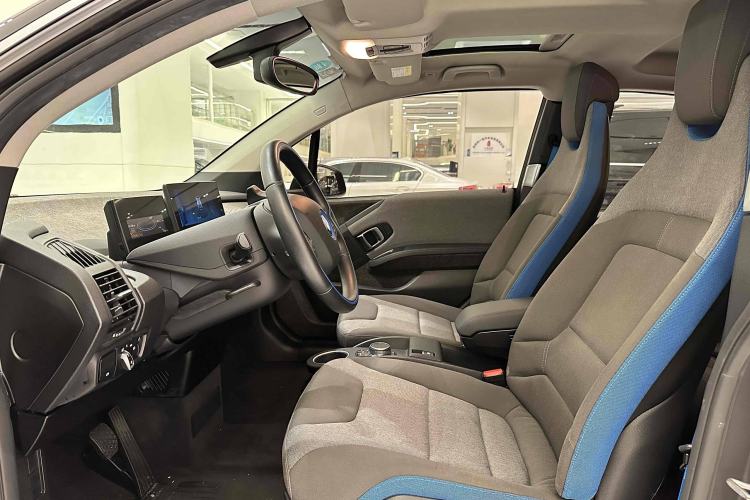 Used BMW i3 2019 Fast Charging Edition Interior 4