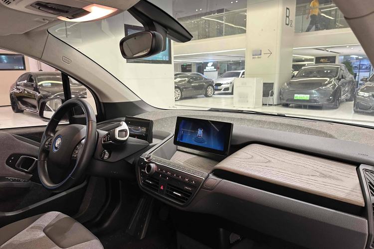 Used BMW i3 2019 Fast Charging Edition Interior 5
