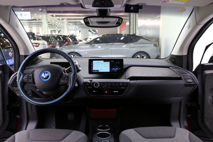 Used BMW i3 2019 Fast Charging Edition Interior 9