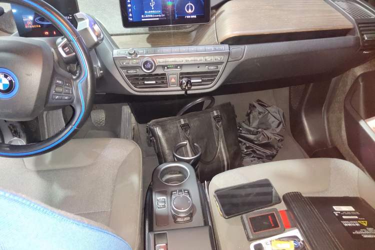 Used BMW i3 2019 Fast Charging Edition Audio And AC Panel