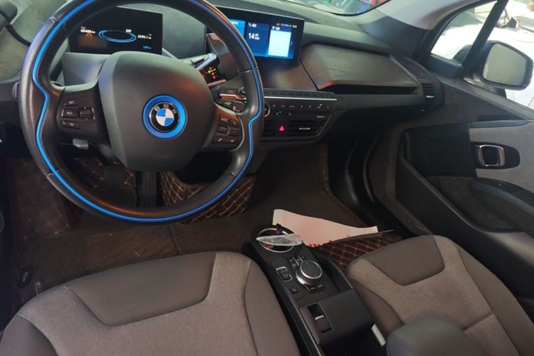 Used BMW i3 2019 Fast Charging Edition Center Console