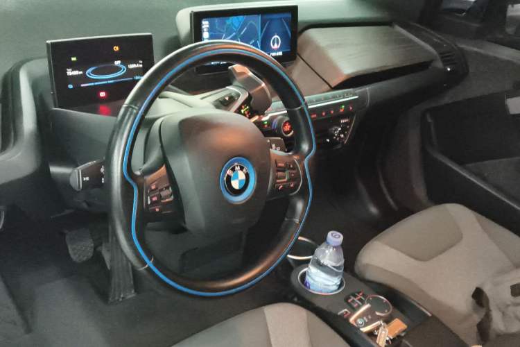 Used BMW i3 2019 Fast Charging Edition Center Console
