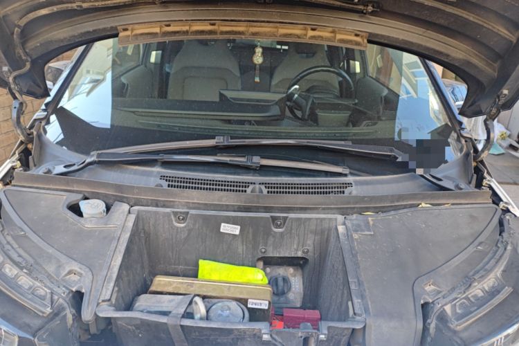 Used BMW i3 2019 Fast Charging Edition Engine Bay