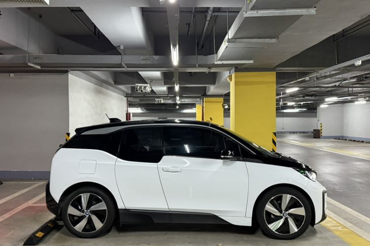 Used BMW i3 2019 Fast Charging Edition Exterior 3