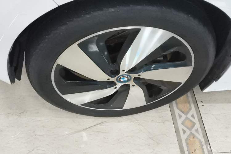 Used BMW i3 2019 Fast Charging Edition Exterior 4