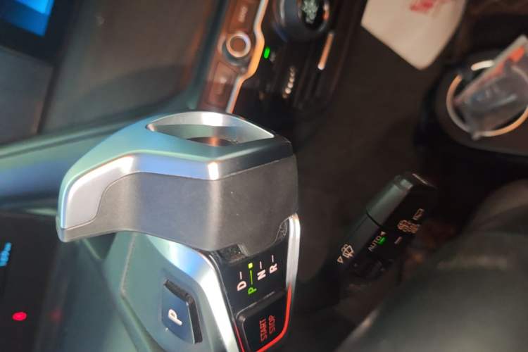 Used BMW i3 2019 Fast Charging Edition Gear Lever