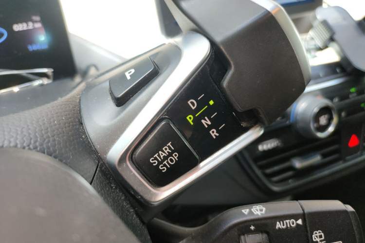 Used BMW i3 2019 Fast Charging Edition Gear Lever