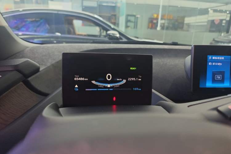 Used BMW i3 2019 Fast Charging Edition Instrument Cluster