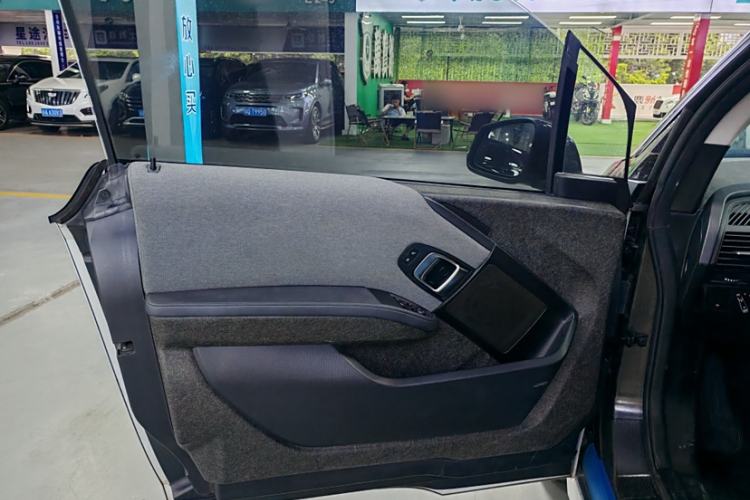 Used BMW i3 2019 Fast Charging Edition Interior 12