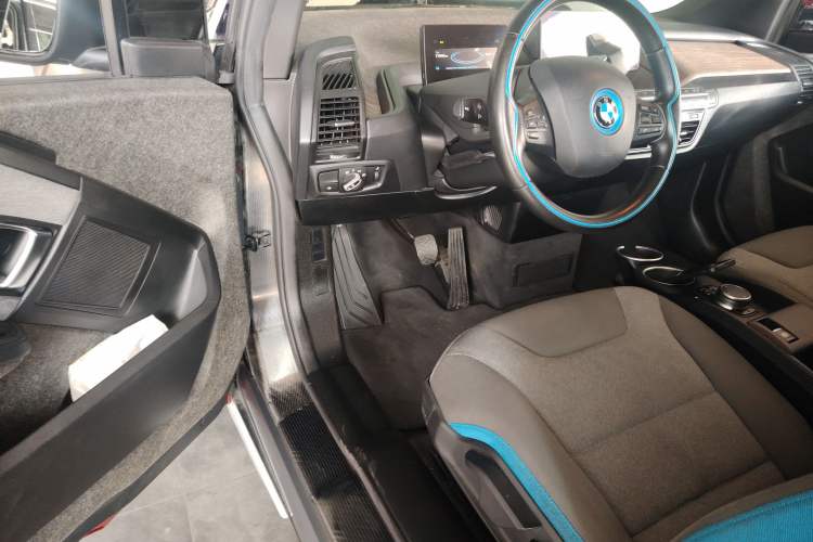 Used BMW i3 2019 Fast Charging Edition Interior 3